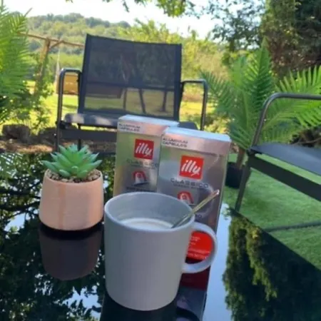 Jacuzzi, Hot Tub, And Sauna Retreat Near Heviz *