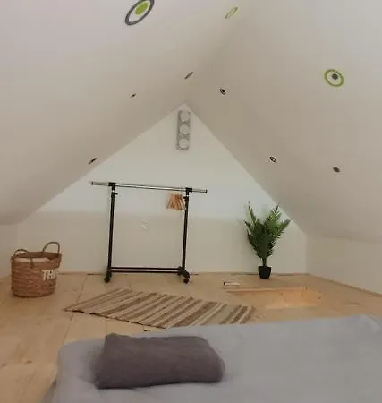 Jacuzzi, Hot Tub, And Sauna Retreat Near Heviz