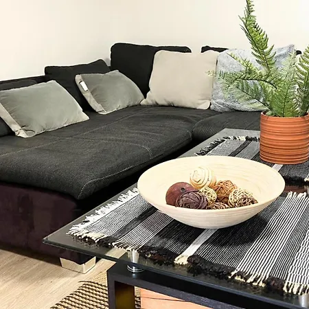 Jacuzzi, Hot Tub, And Sauna Retreat Near Heviz Apartment